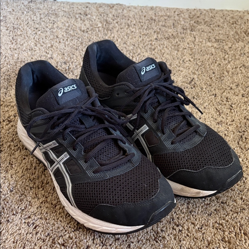 ASICS Men's Black and White Athletic Shoes